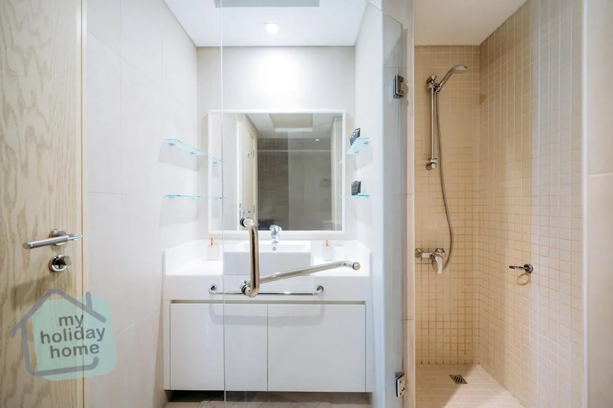 Apartment Full Canal View - High Floor Dubai